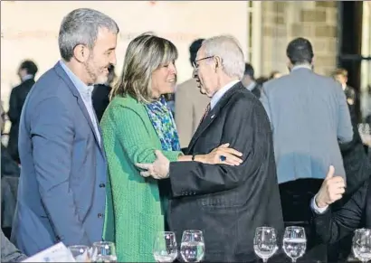  ?? CÉSAR RANGEL ?? Collboni, ayer, junto a la alcaldesa de l’Hospitalet, Núria Marín, y el presidente de la Cambra, Miquel Valls