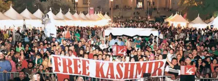  ??  ?? THE KASHMIRI DIASPORA
protested against the continuing lockdown in Kashmir, in Los Angeles on August 18, 2019.