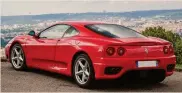  ??  ?? Uno sfizio in bitcoin.
Il modello Ferrari 360 Modena comprato in criptovalu­ta