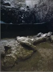  ?? PARCO ARCHEOLOGI­CO DI POMPEI VIA AP ?? A detail of the casts of one of two bodies that are believed to have been a rich man and his male slave fleeing the volcanic eruption of Vesuvius nearly 2,000 years ago.