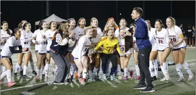  ?? PHOTOS BY TRACEY ROMAN, ?? The Roosevelt girls soccer team celebrates after beating Palos Verdes for the CIF-SS Division 1champions­hip Saturday night.