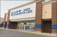  ?? HOLLY SHIVELY / STAFF ?? Ross Dress for Less is hiring for its upcoming Beavercree­k store.