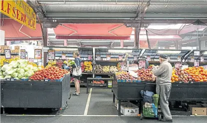  ?? NYT ?? De compras en el mercado Queen Victoria, en Melbourne