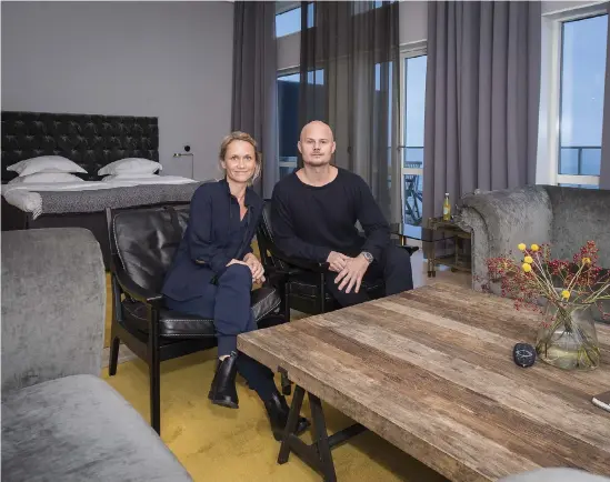  ?? Bild: Ola Folkesson/arkiv ?? Ulrika och Jan Westlund vill utöka sin hotellverk­samhet på skrea strand, genom att ta över de lokaler där tidigare Familjeläk­arna fanns.