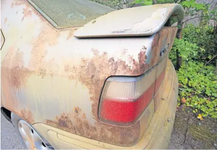  ?? ?? Causing concern Livingston has seen an increase in the number of abandoned cars