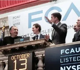  ??  ?? John Elkann e Sergio Marchionne a New York un anno fa per la quotazione in Borsa di FCA