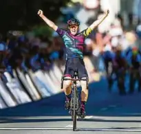  ??  ?? Jubel in Schleiz: Tiffany Cromwell gewann letztes Jahr die Etappe der Ladies Tour. Foto: Sascha Fromm