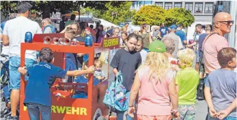  ?? FOTO: WALTER SAUTER ?? Zum Wurmlinger Dorffest waren zahlreiche Besucher erschienen.
