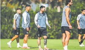  ?? ?? Otra vez en duda. Messi se entrenó, pero Martino no quiere sorpresas.