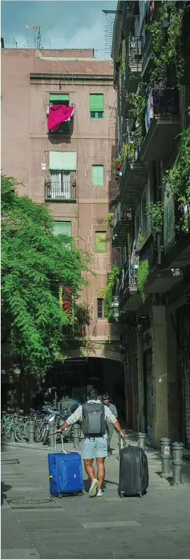  ?? EFE ?? Una imagen de Barcelona, la tercera ciudad más visitada de Europa, extraña en estos días