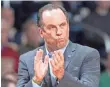  ?? MATT CASHORE, USA TODAY SPORTS ?? Notre Dame’s Mike Brey is taking a wait-and-see stance.