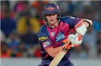  ??  ?? Steven Smith top-scored for Pune with an unbeaten 46.