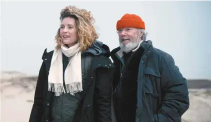  ?? LES FILMS SÉVILLE ?? Sophie Deraspe a tourné Les loups aux îles de la Madeleine avec Évelyne Brochu et Gilbert Sicotte (notre photo) en plein hiver.