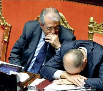  ??  ?? Il dialogo Il premier Enrico Letta, 46, e il ministro dell’Economia Fabrizio Saccomanni, 70 (Eidon)