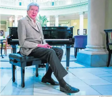  ?? ALBERTO FERRERAS ?? Manuel Alejandro, compositor jerezano, en el Hotel Palace de Madrid en febrero de 2020.