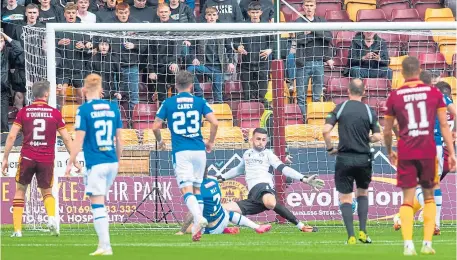  ?? ?? Stevie May slides in to score and snatch the winner