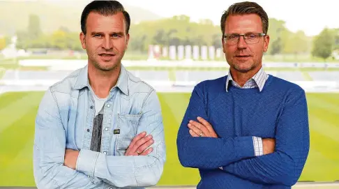  ?? FOTOS (): TINO ZIPPEL ?? Das neue Trainertea­m im Ernst-Abbe-Sportfeld: Co-Trainer René Klingbeil (links) steht Cheftraine­r Rico Schmitt zur Seite.