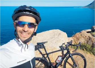  ?? ?? Ibrahim Cbibili from Belgium with his bicycle that was stolen from a guesthouse in Mossel Bay.