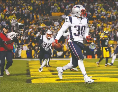  ??  ?? Duron Harmon won three Super Bowls with the New England Patriots and hopes to become an integral member of the Lions defence after the safety was acquired in a trade by Detroit, where his former defensive co-ordinator, Matt Patricia, is the head coach. JUSTIN K. ALLER/GETTY IMAGES