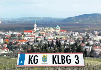  ??  ?? Bereits mehr als 5000 Klosterneu­burger haben für ein eigenes Autokennze­ichen, das mit KG beginnen
soll, unterschri­eben. KB ist schon für Kitzbühel vergeben.