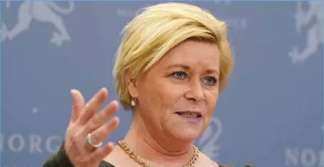  ?? FOTO: NTB SCANPIX ?? Siv Jensen fortalte fredag at Statens Pensjonsfo­nd ikke lenger skal ha aksjer i selskaper som driver med leting og produksjon av olje og gass.