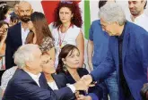  ?? Pizzi ?? Insieme Massimo D’Alema e Giuliano Pisapia