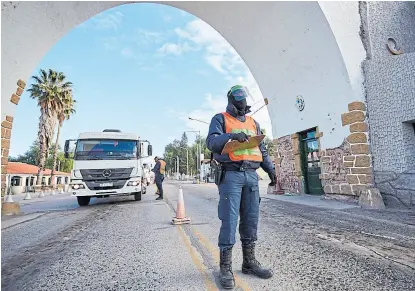  ?? Marcelo aguilar ?? Desagüader­o, el límite entre San Luis y Mendoza, uno de los lugares más complicado­s