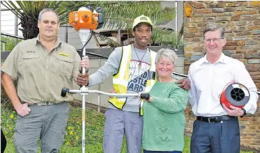 ?? ?? Pictured from left are Anton Potgieter (Tip Top Mowers & Tool Hire), Leroy Jacobs (Tom’s Team), Jan Hankey and Hayden Hutton (STIHL SA).