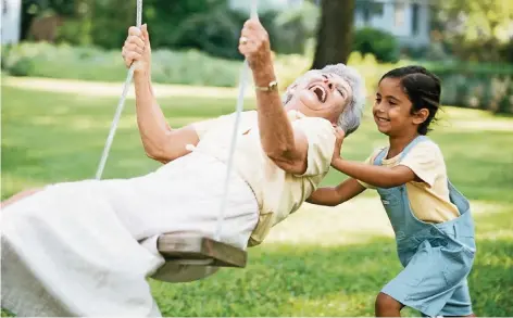  ?? FOTO: THINKSTOCK ?? Die gesundheit­lich aktiven Jahre nehmen zu, sagt die Altersfors­cherin Ursula Staudinger.