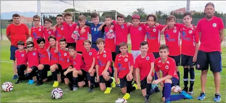  ??  ?? Les U14 un groupe ambitieux et attachant.