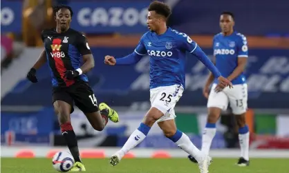  ??  ?? Jean-Philippe Gbamin (centre) in action for Everton against Crystal Palace’s Jean-Philippe Mateta. Photograph: Tony McArdle/Everton FC/Getty Images injury during training at the weekend.
“Manager Carlo Ancelotti confirmed