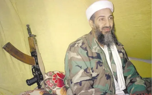  ?? AP ?? Dos organizaci­ones se fusionaron para formar Al-Qaeda bajo el liderazgo del millonario saudí Osama Bin Laden y el médico egipcio Ayman al-Zawahiri.