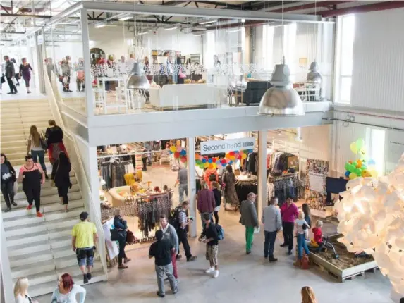  ??  ?? The main atrium makes a pleasant place to browse (ReTuna)