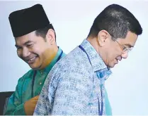  ??  ?? Azmin (right) and Rafizi at the congress.