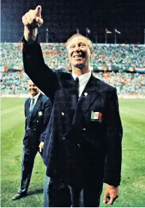  ??  ?? The boss: Even the Pope knew who Jack Charlton was when his Ireland squad were granted an audience during Italia 90