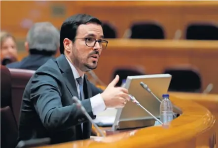  ?? EFE ?? El ministro de Consumo, Alberto Garzón, en una comparecen­cia en el Senado.