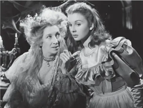  ?? ?? Martita Hunt and Jean Simmons in the 1946 film adaptation (Universal Pictures)