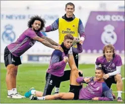  ??  ?? CAMPEONES AYER. Marcelo, Ramos, Yáñez, Cristiano y Modric.