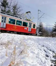  ?? ?? Lanovka na Štrbskom Plese.
FOTO: HN/RICHARD Filipko