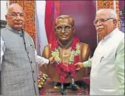  ?? HT FILE ?? Governor Kaptan Singh Solanki and chief minister ML Khattar during installati­on of Pandit Deen Dayal Upadhayay’s statue.