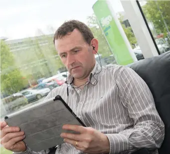  ??  ?? IT Sligo lecturer and Programme Chair for the new Higher Certificat­e in Constructi­on Economics Sean McGagh logging onto the new course.