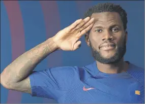  ?? Foto: montilla ?? Kessie está cada vez más adaptado al Barça y por su cabeza solo pasa seguir