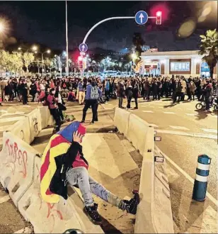  ?? ÀLEX GARCIA ?? Meridiana
Los CDR han cortado ya durante 31 días consecutiv­os el acceso por esta avenida, una de las principale­s entradas a Barcelona