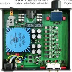  ??  ?? Blitzsaube­r: Die Hauptplati­ne ist ein Muster für den Komponente­naufbau. Das Netzteil findet im Gehäuse Platz.