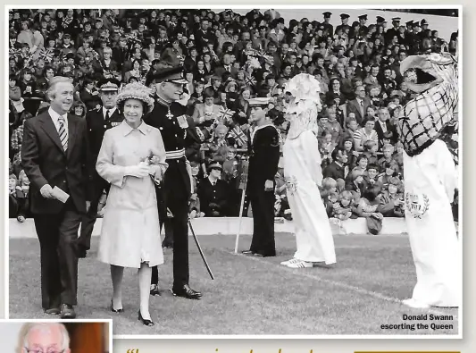  ?? ?? Donald Swann escorting the Queen