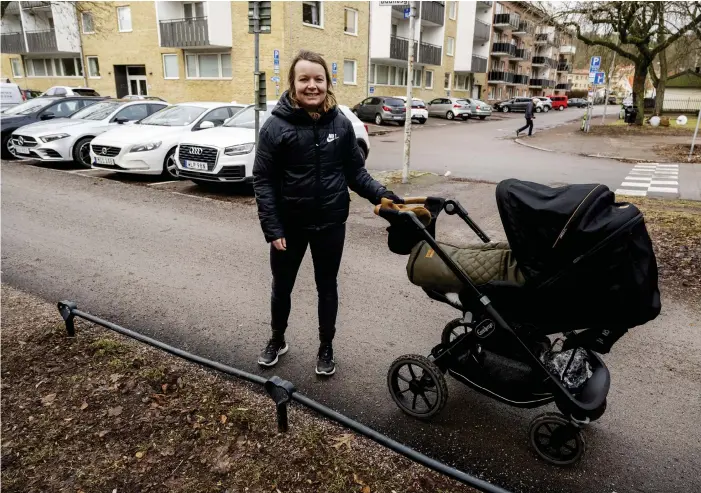  ?? ?? Maja Bäckström säger att det inte alltid är lätt som förälder att avgöra om ens barn är sjukt eller bara lite trött – och var gränsen går för när det är okej med förskola eller inte.
