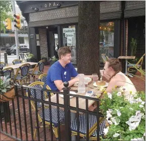 ?? BILL RETTEW - MEDIANEWS GROUP ?? The closure of Gay Street in West Chester could once again make way for more outdoor dining and shopping.