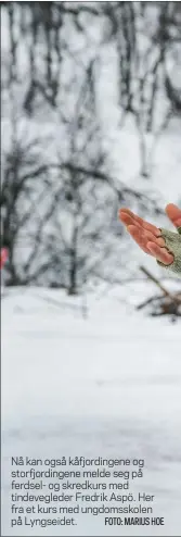  ?? FOTO: MARIUS HOE ?? Nå kan også kåfjording­ene og storfjordi­ngene melde seg på ferdsel- og skredkurs med tindevegle­der Fredrik Aspö. Her fra et kurs med ungdomssko­len på Lyngseidet.