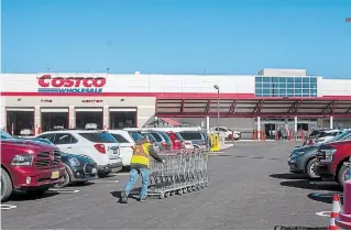  ?? JULIE JOCSAK TORSTAR ?? The St. Catharines Costco store will be renovated and reopened as a Costco Business Centre after the Niagara Falls store opens. Timelines have yet to be finalized.