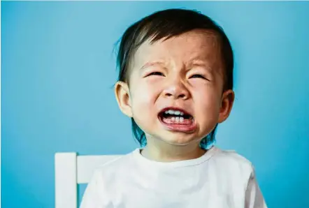  ??  ?? Your child’s screaming and yelling may make you feel angry, disappoint­ed, and embarrasse­d if it occurs in front of other people. However, you have to stay calm and not get upset.